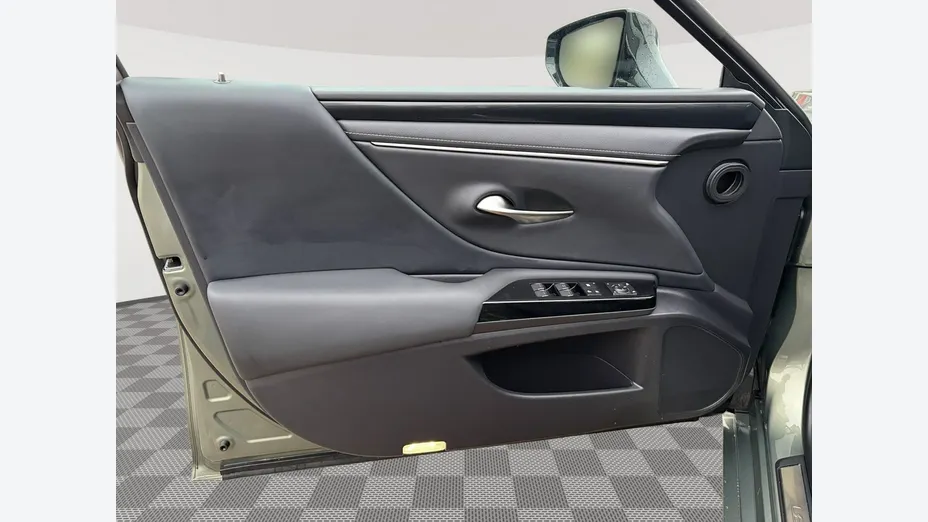 LEXUS ES -