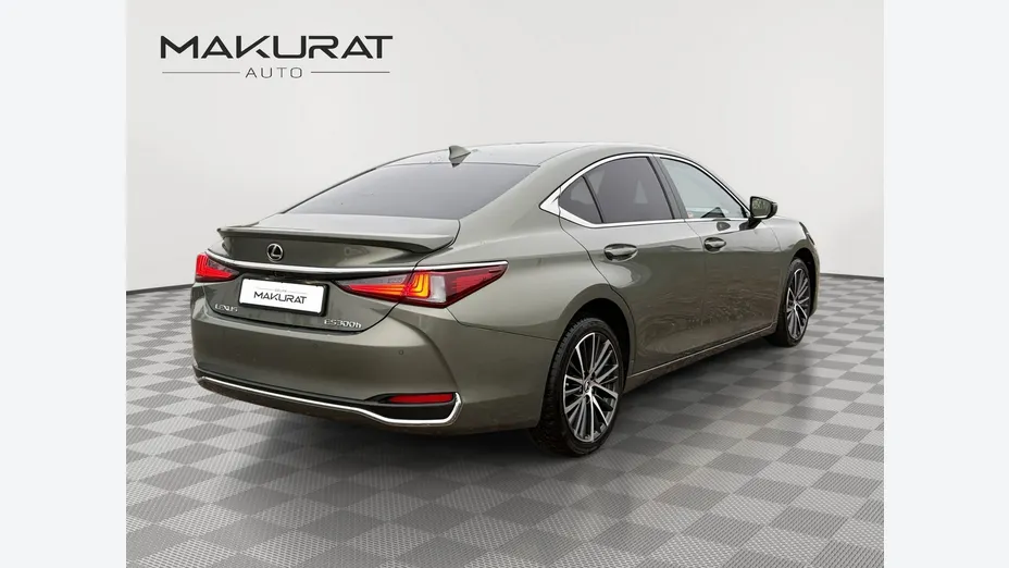LEXUS ES -