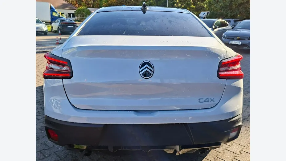 CITROEN C4 X -