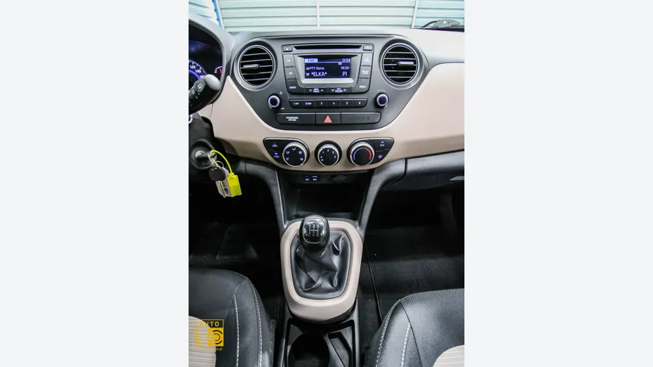 HYUNDAI i10 -