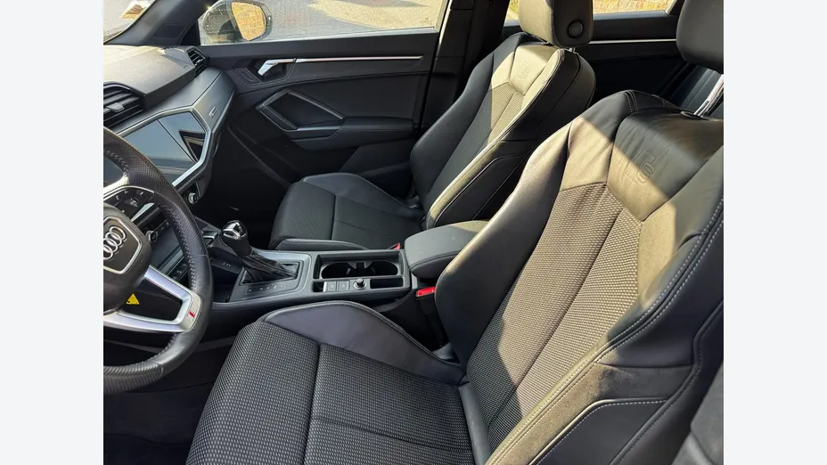 AUDI Q3 Sportback -