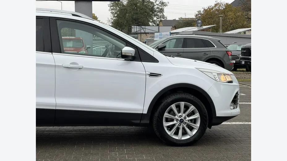 FORD Kuga -