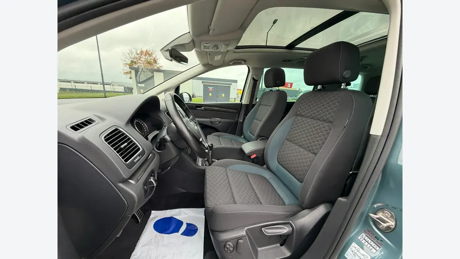 VOLKSWAGEN Sharan -