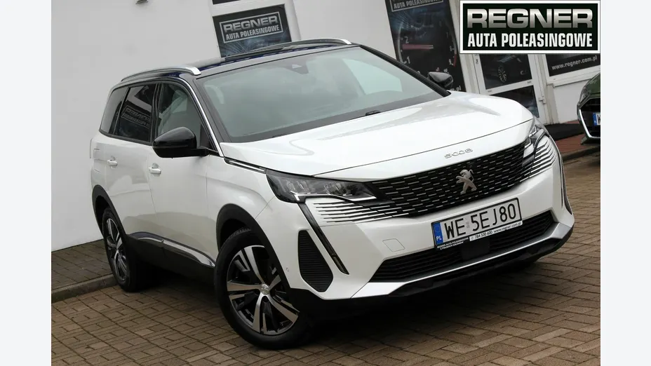 PEUGEOT 5008 -