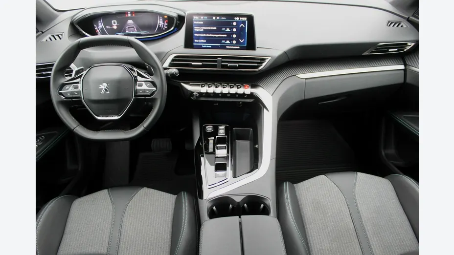 PEUGEOT 5008 -