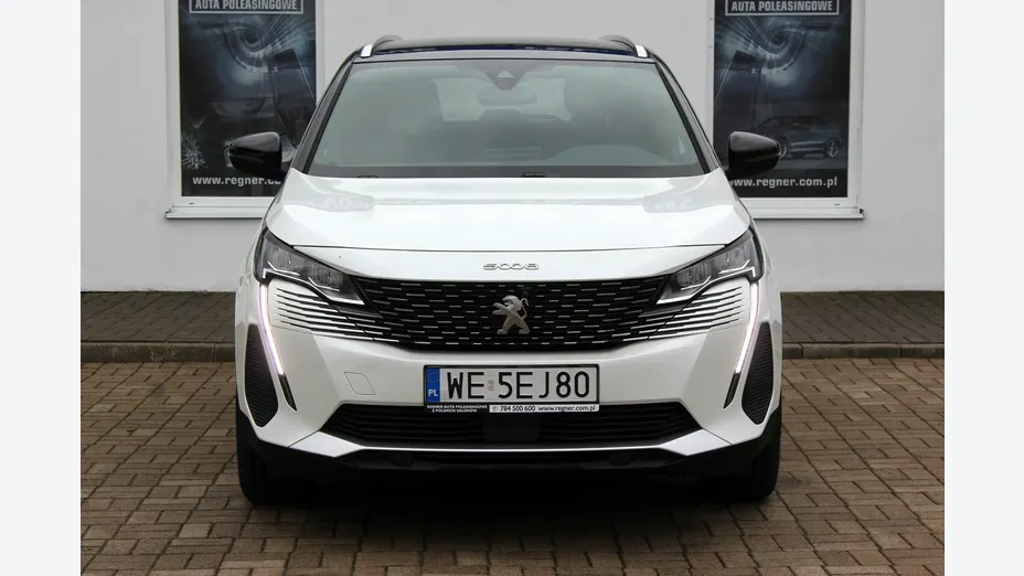 PEUGEOT 5008 -