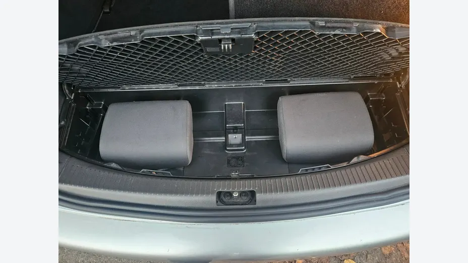 VOLKSWAGEN Touran -