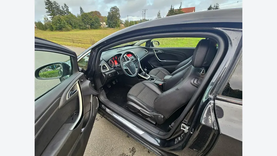 OPEL Astra -