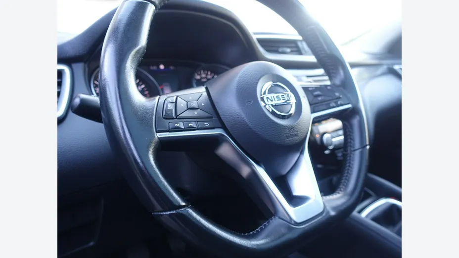 NISSAN Qashqai -
