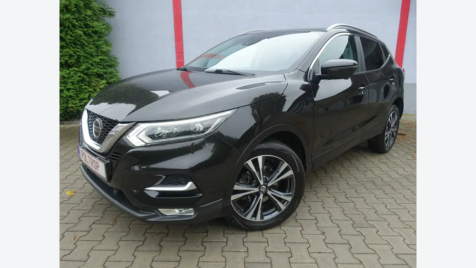 NISSAN Qashqai -
