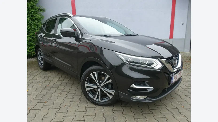 NISSAN Qashqai -