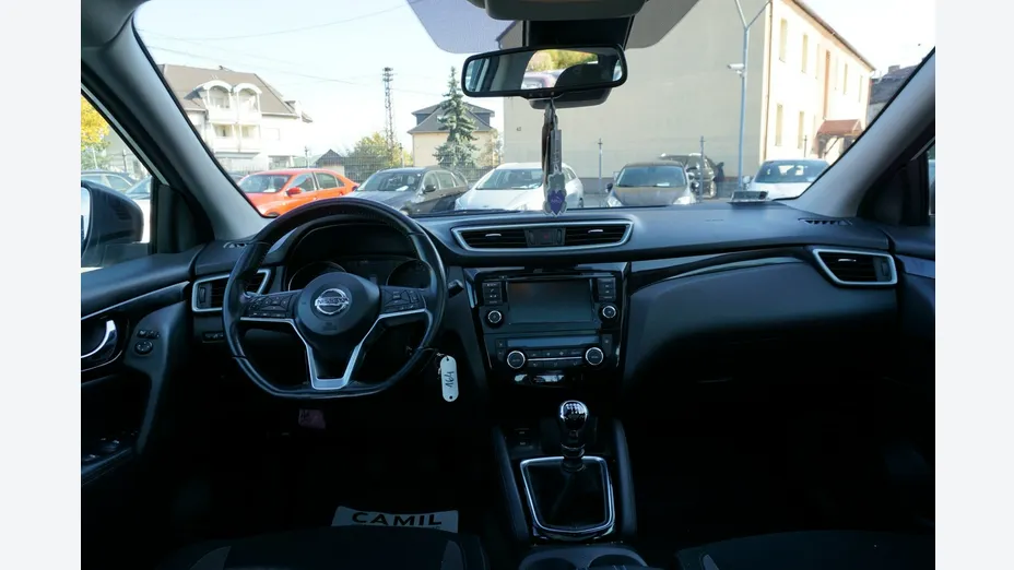 NISSAN Qashqai -