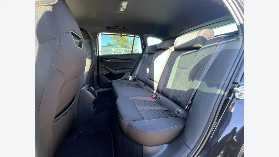 SKODA Octavia -