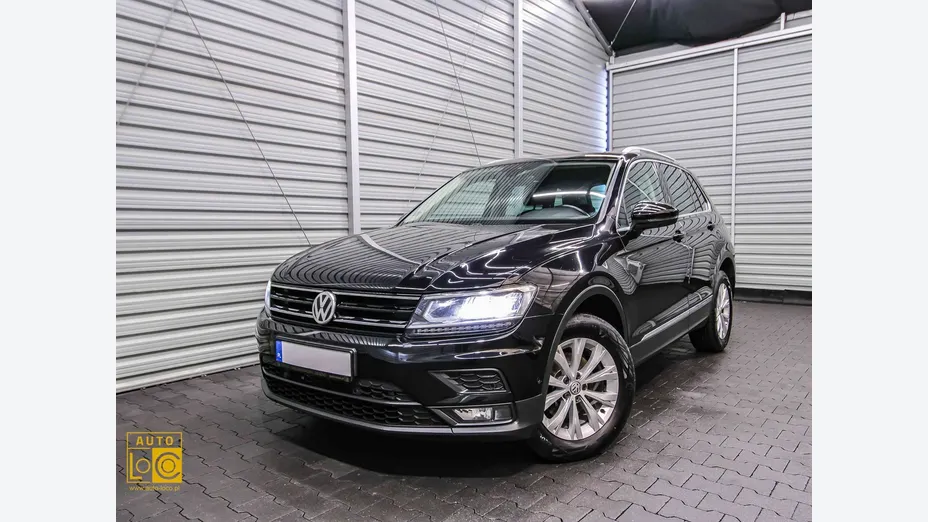 VOLKSWAGEN Tiguan -
