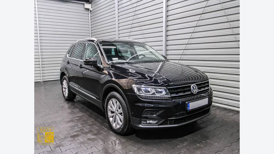 VOLKSWAGEN Tiguan -