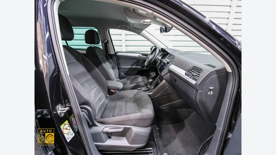 VOLKSWAGEN Tiguan -