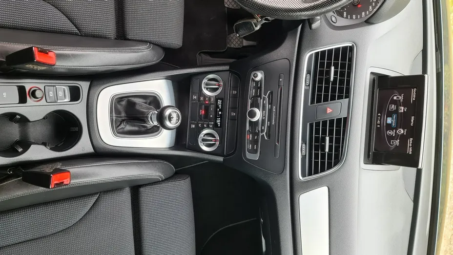 AUDI Q3 -