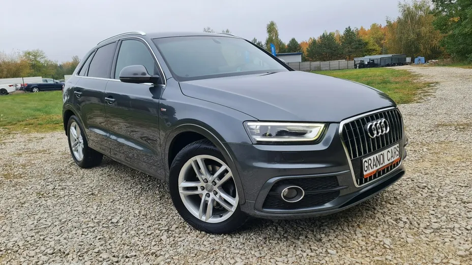AUDI Q3 -
