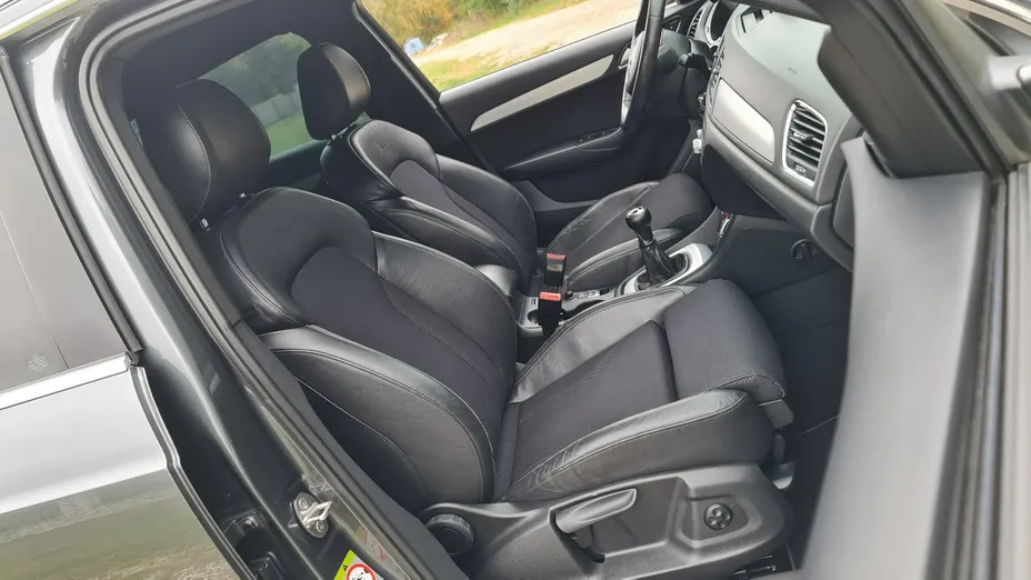 AUDI Q3 -