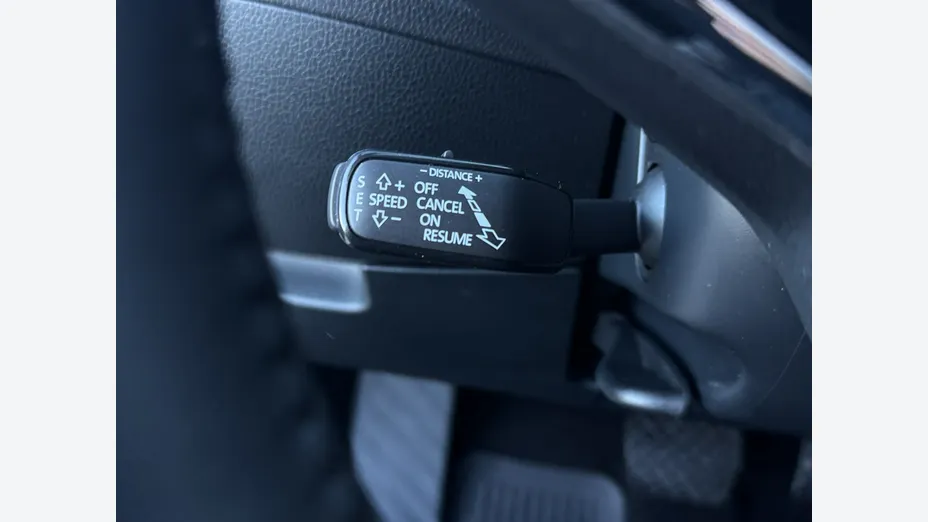 SKODA Superb -