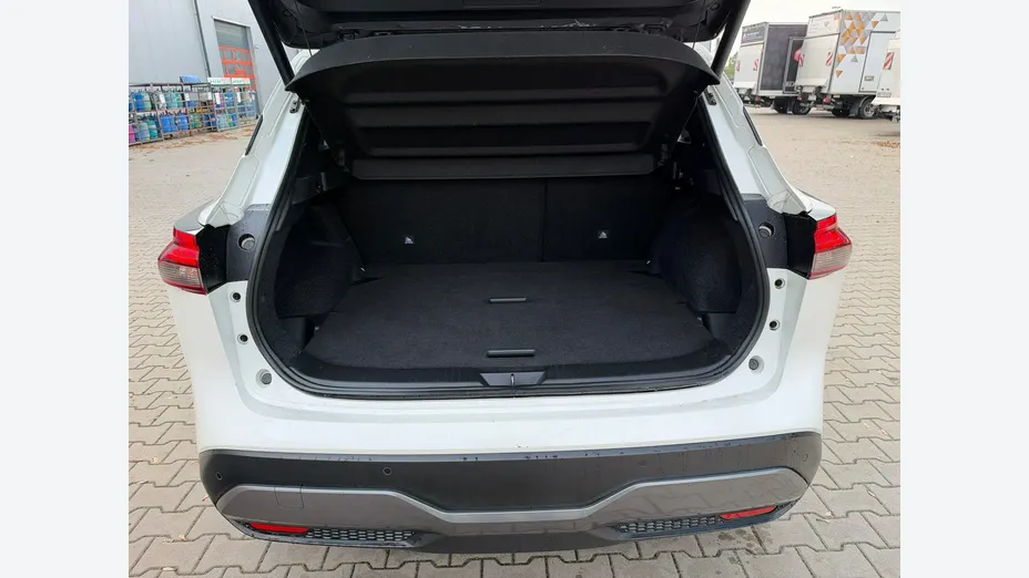NISSAN Qashqai -