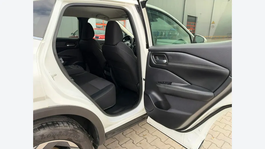 NISSAN Qashqai -