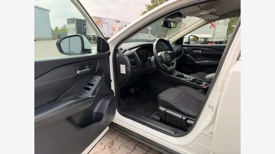 NISSAN Qashqai -