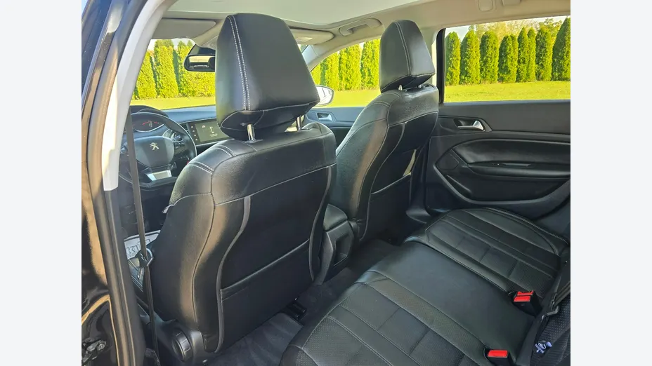PEUGEOT 308 -
