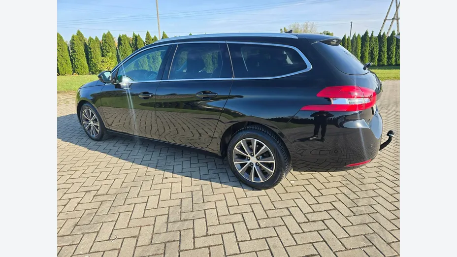 PEUGEOT 308 -