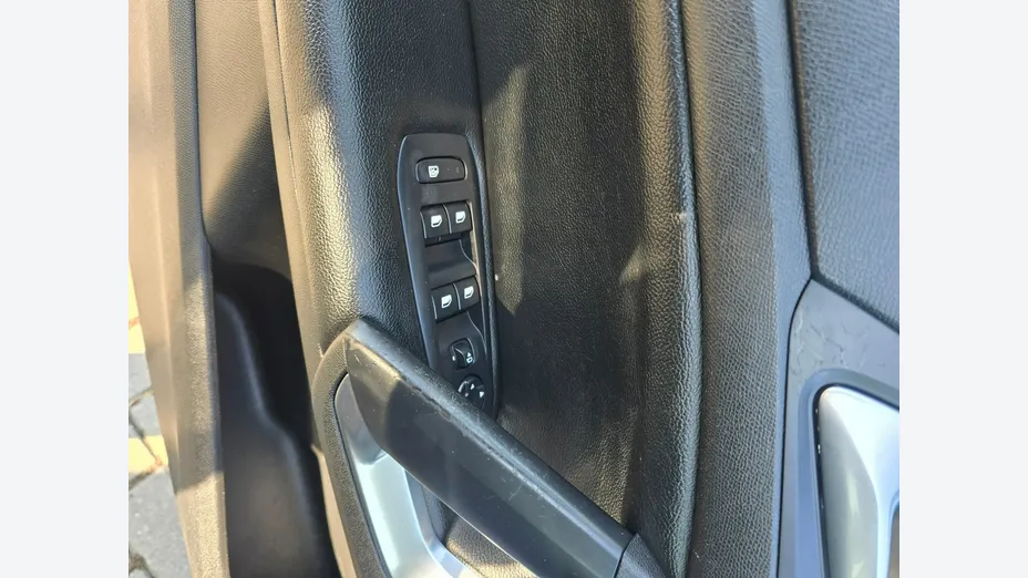 PEUGEOT 308 -