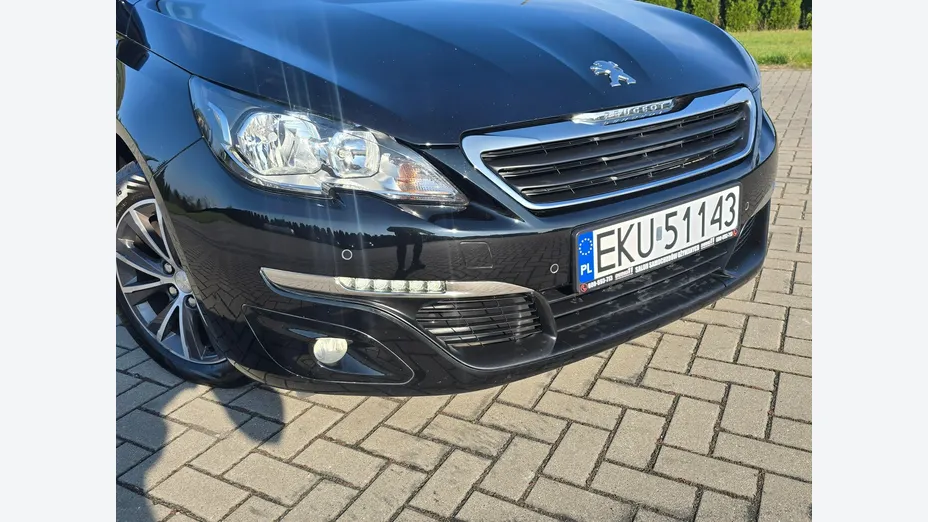 PEUGEOT 308 -