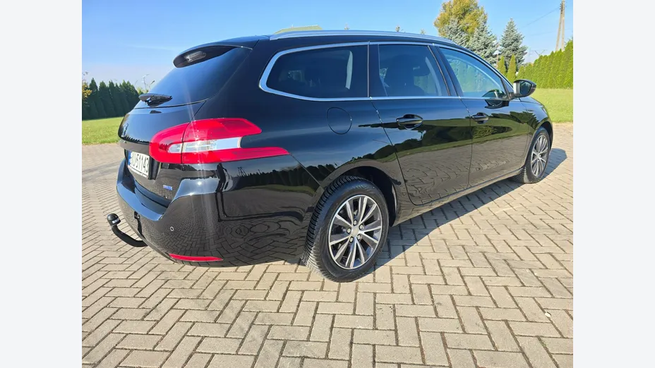 PEUGEOT 308 -