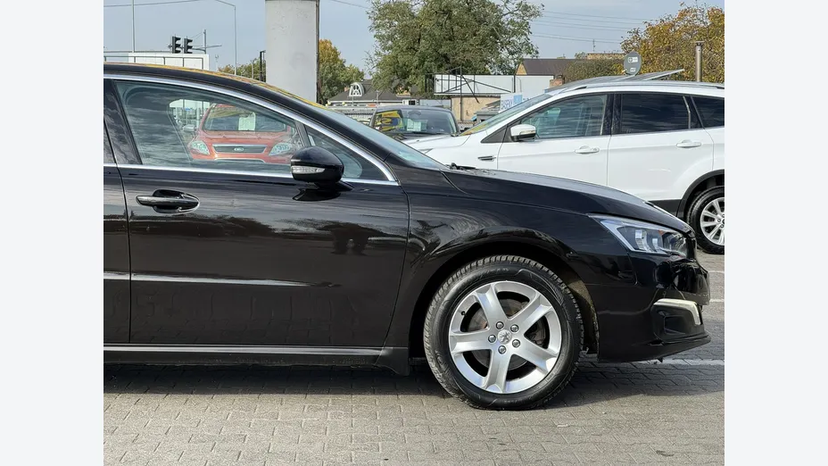 PEUGEOT 508 -