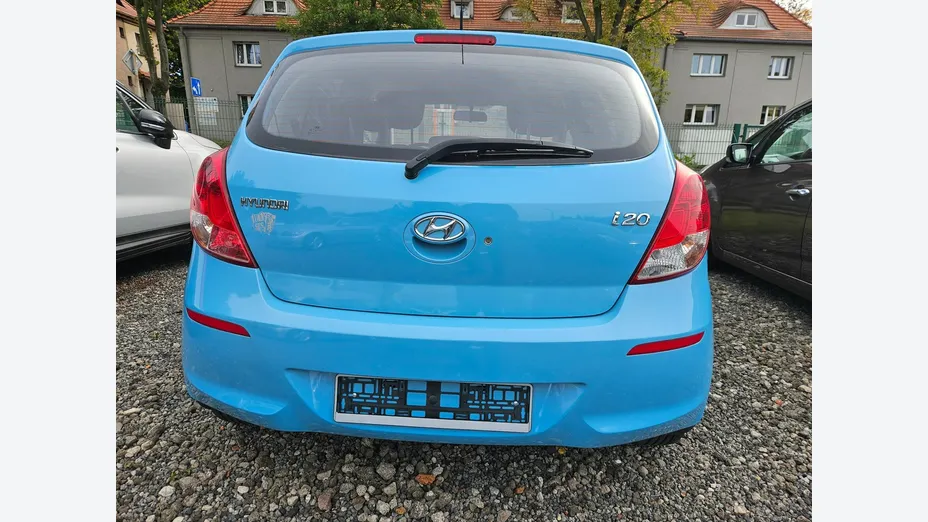 HYUNDAI i20 -