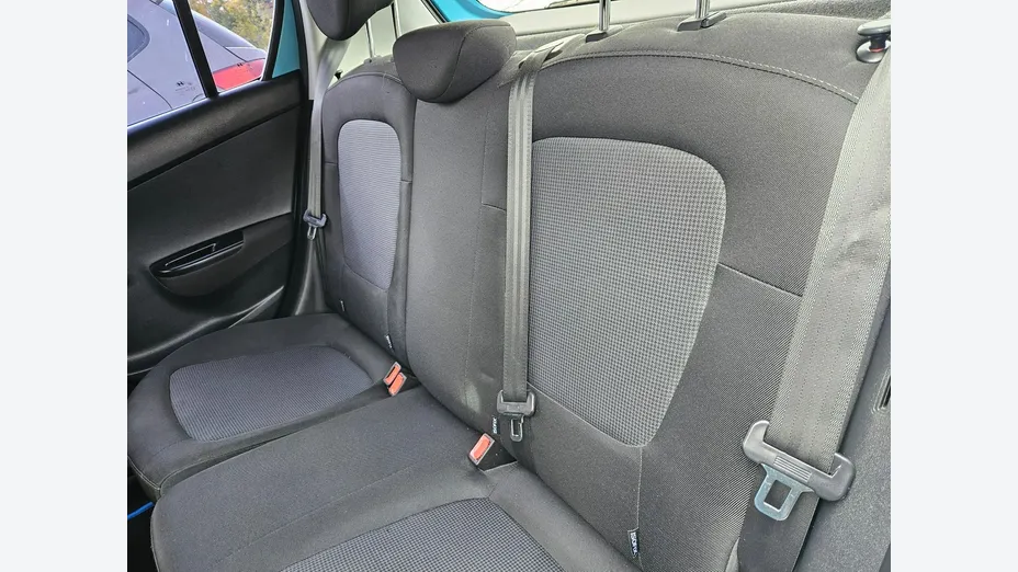 HYUNDAI i20 -