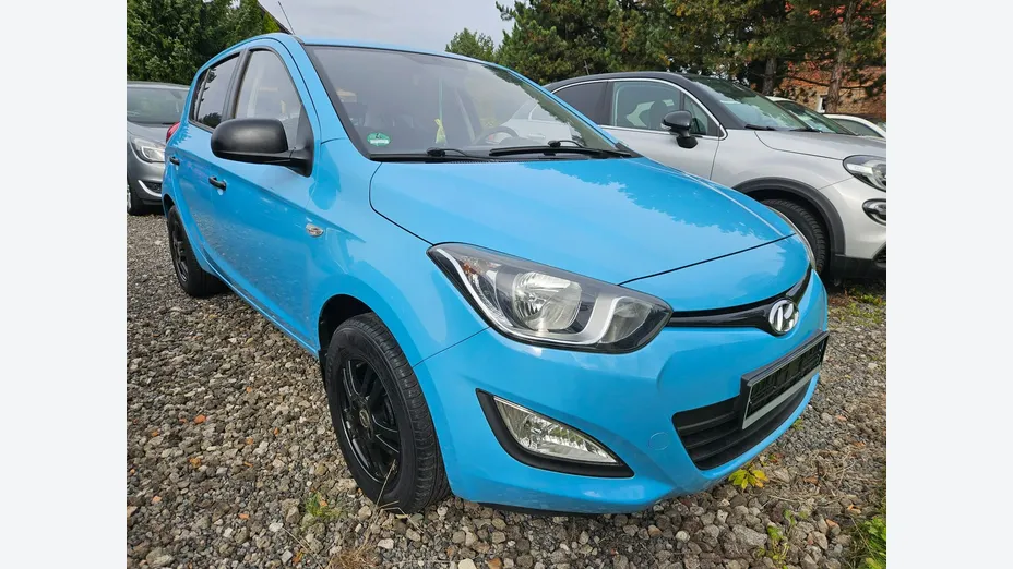 HYUNDAI i20 -