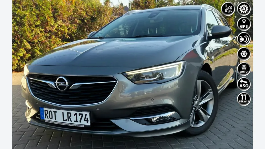 OPEL Insignia -