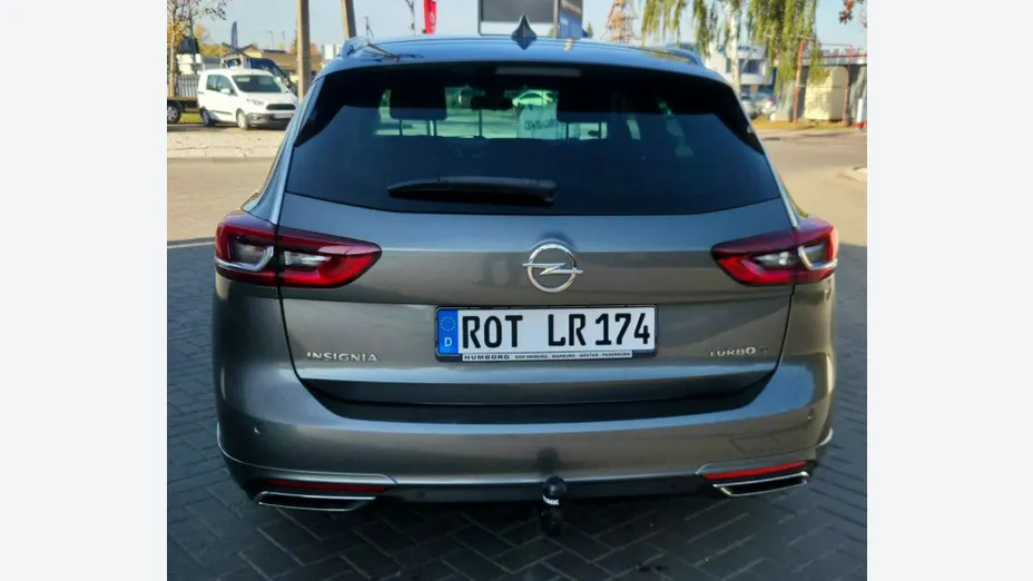 OPEL Insignia -