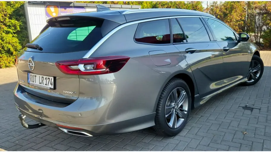 OPEL Insignia -