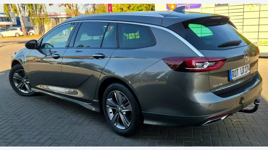 OPEL Insignia -