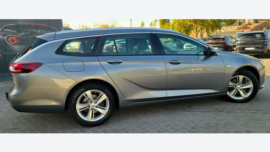 OPEL Insignia -