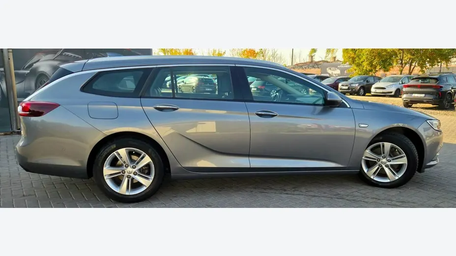 OPEL Insignia -
