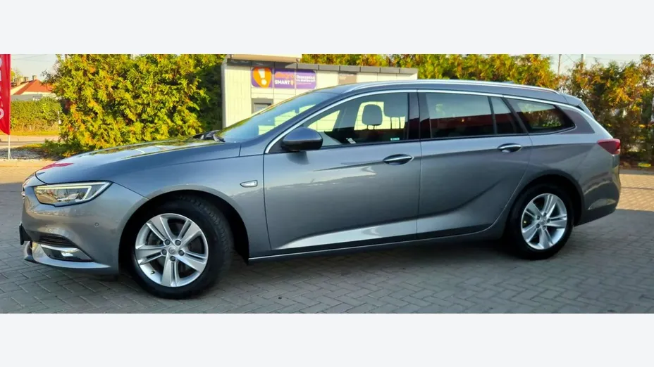 OPEL Insignia -