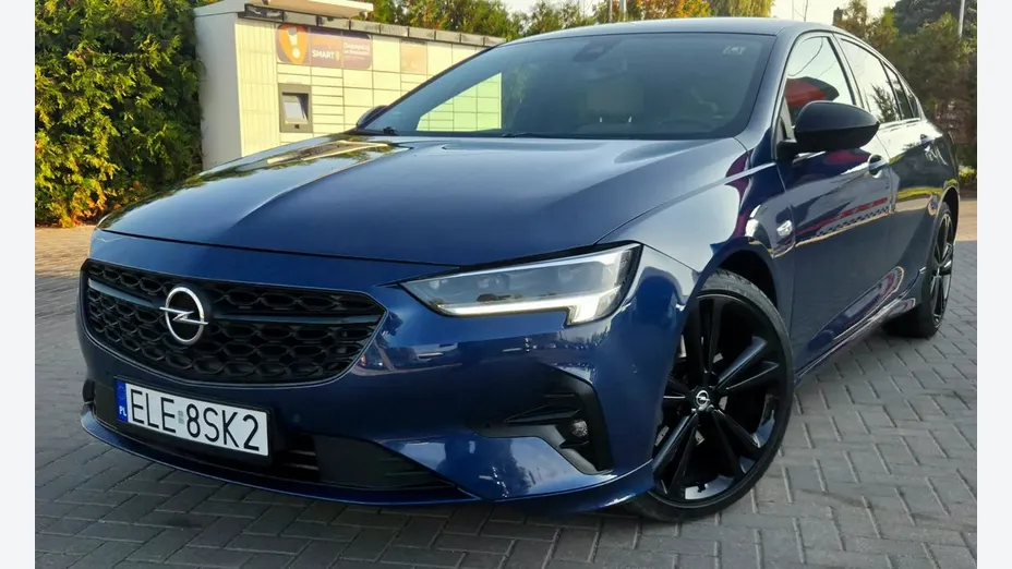 OPEL Insignia -