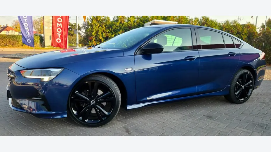 OPEL Insignia -