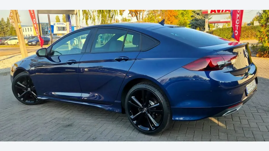 OPEL Insignia -