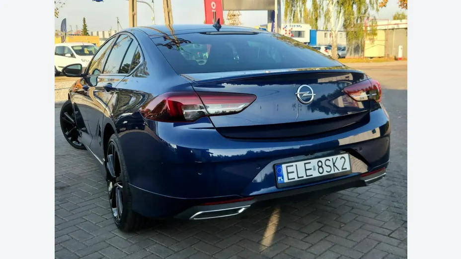 OPEL Insignia -