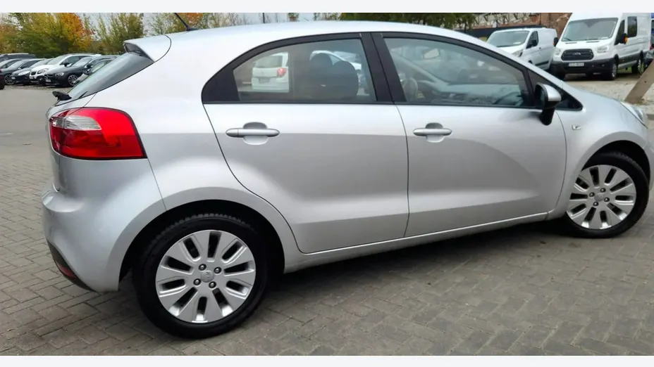 KIA Rio -