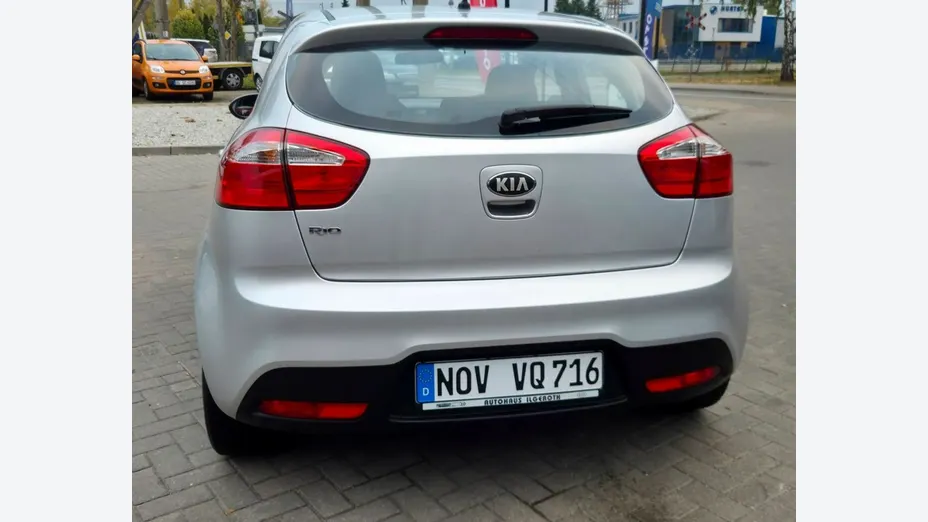 KIA Rio -