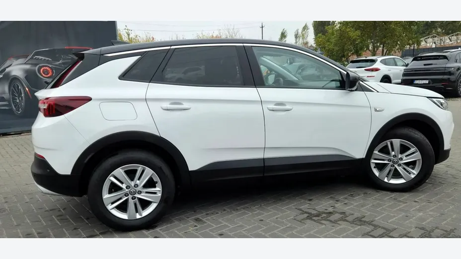 OPEL Grandland X -